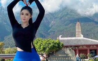 微密圈 – 120斤的小王同学的居家女仆，喂，你今天继续福利了没？