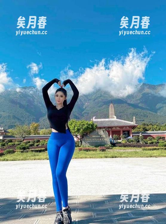 微密圈 - 120斤的小王同学的居家女仆，喂，你今天继续福利了没？