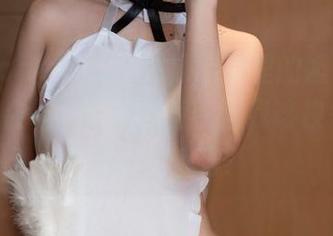 HuaYang花漾 – 高清图册里的妲己_Toxic，白衬衫再现青春，但我该换一种观受的姿势吗？