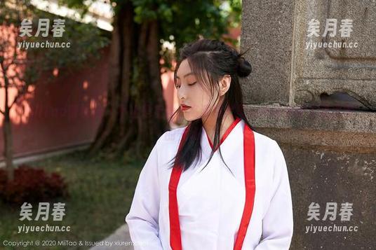 MiiTao蜜桃社-伊素妍 MiiTao蜜桃社 - 不止是灰丝,高清照片里的伊素妍散发着厉害的气场!