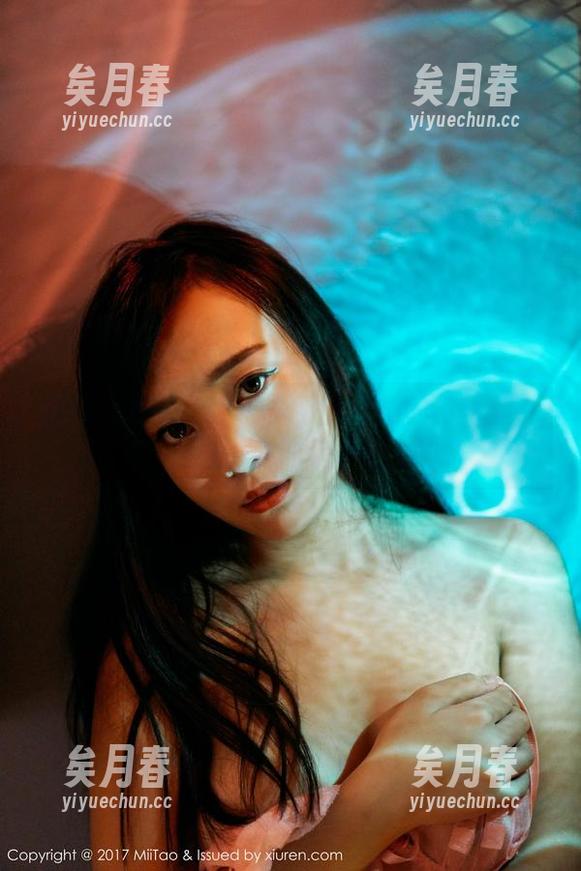 MiiTao蜜桃社-李宝宝 MiiTao蜜桃社 - 李宝宝与她的裤里丝:图片中的俏皮话