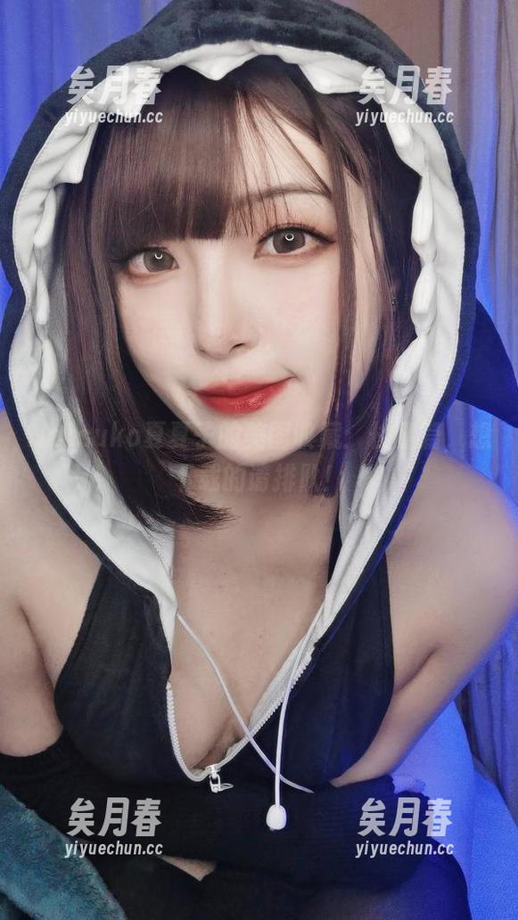 Natsuko夏夏子 Natsuko夏夏子的美图收藏:长腿篇,想下载的请排队!