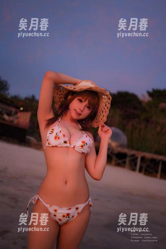Nyako喵子的双人女仆私拍；我抖了一下，想象中的家也许比现实温馨，但没必要真请她们来啊！