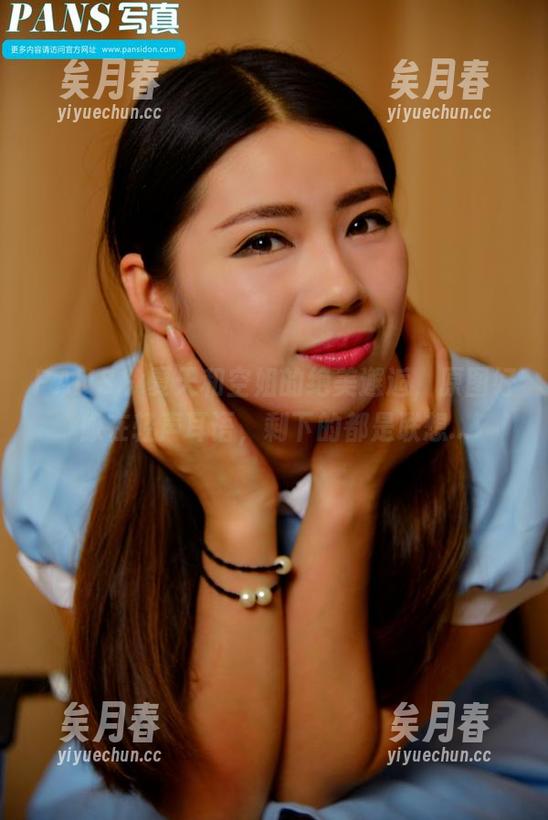 PANS-夏天 PANS - 夏天和空姐的绝美邂逅,原图好像在轻声耳语,剩下的都是联想...
