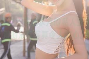 PDL潘多拉 – 带点水汽的私人空间，陈雅漫的浴室写真令人醉心。