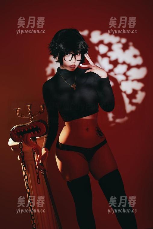 PuyPuyChan 瞧瞧最新图册中的PuyPuyChan,这件NeroFormalDress,味道真独特。
