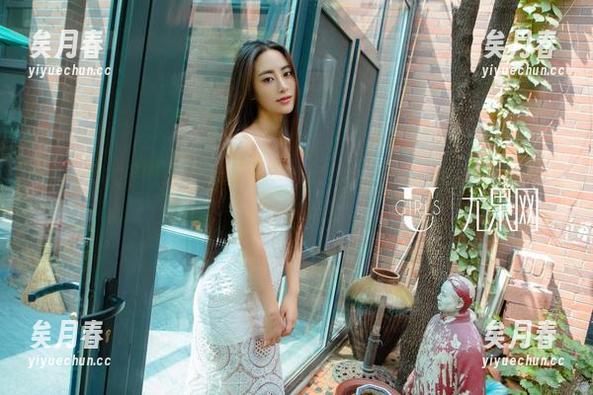 UGirls尤果网-一只香蕉船 UGirls尤果网 - 一只香蕉船的最新大作:裤里丝,资源再度释放,冲吧!