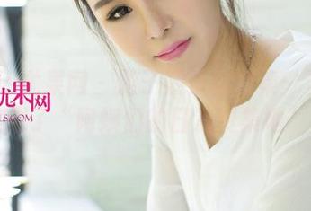 UGirls尤果网 – 游子熙最新图集：当天台变成了“阿姨们的日常聚集地”！