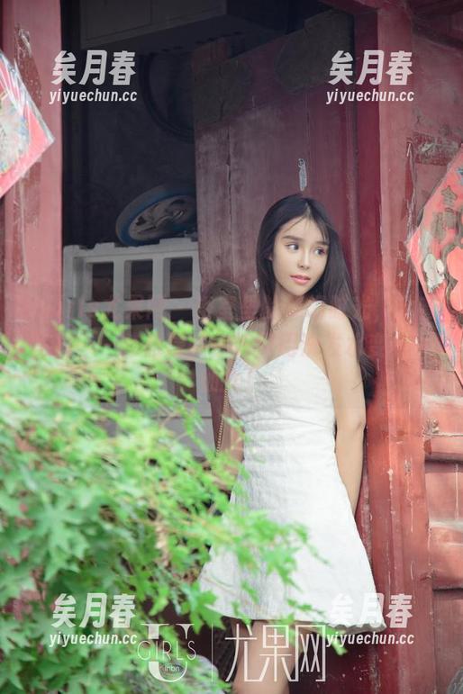 UGirls尤果网 - 浴室里的梦幻时光，全套写真——陈雅漫教你如何用洗发水变身小仙女！