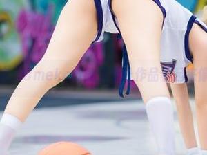 原图水平太高,Umeko J的温柔让作品看起来像诗歌一样。
