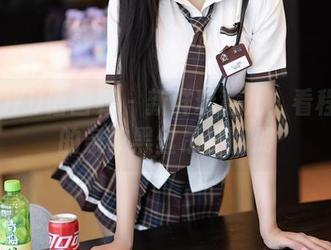 XIAOYU语画界 – 新鲜玩意儿！看程程程的条纹黑丝吊袜图册