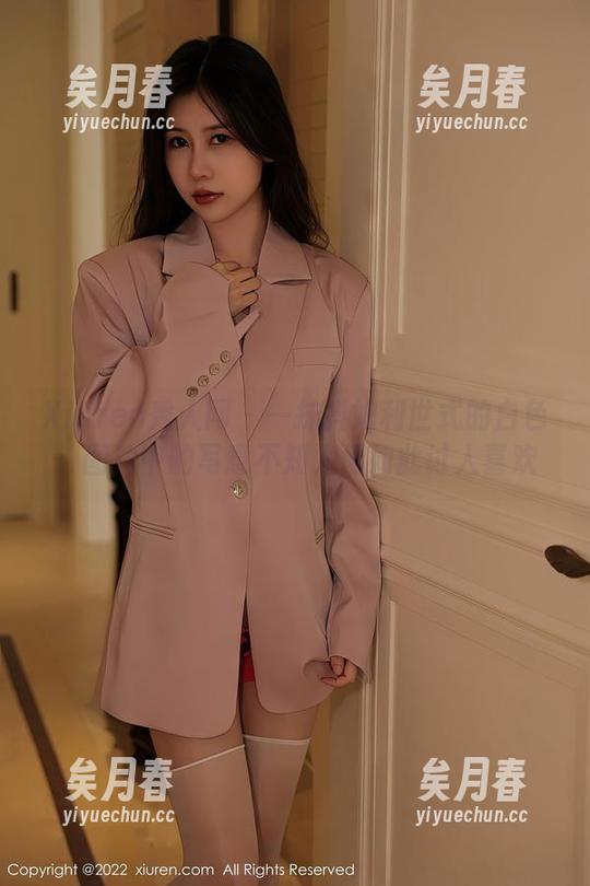 Xiuren秀人网 - 一抹抖娘利世式的白色，图片中的写意不知为何如此讨人喜欢