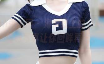 Xiuren秀人网 – 海岸线上的抖娘利世，福利写真让你回眸再三。