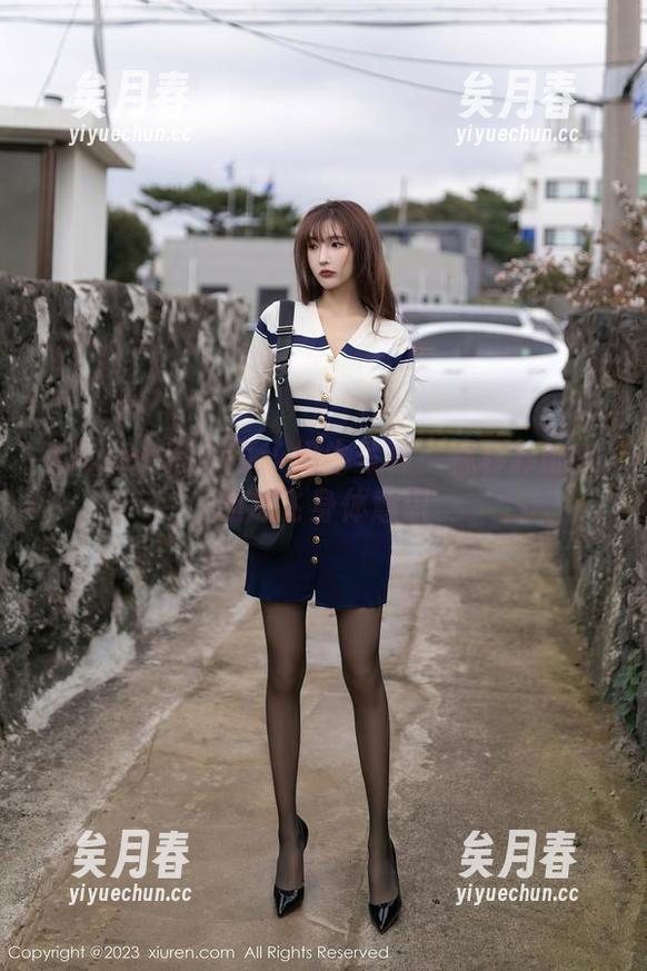 Xiuren秀人网-林杉杉 Xiuren秀人网 - 奶牛写真:林杉杉的大胆放飞身体意识