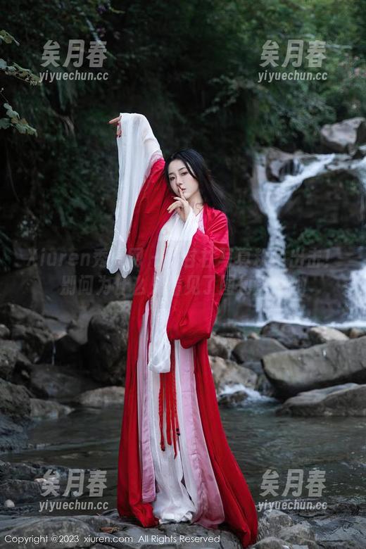 Xiuren秀人网-燕甘甘 Xiuren秀人网 - 燕甘甘写真粉色出击!别问为什么只看见了图包里的她