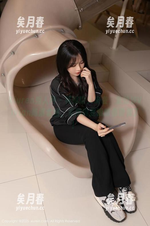 Xiuren秀人网-金幼汐Vivian Xiuren秀人网 - 花嫁晴天来袭,金幼汐Vivian高清套图,光照得我眼睛都要晃了!