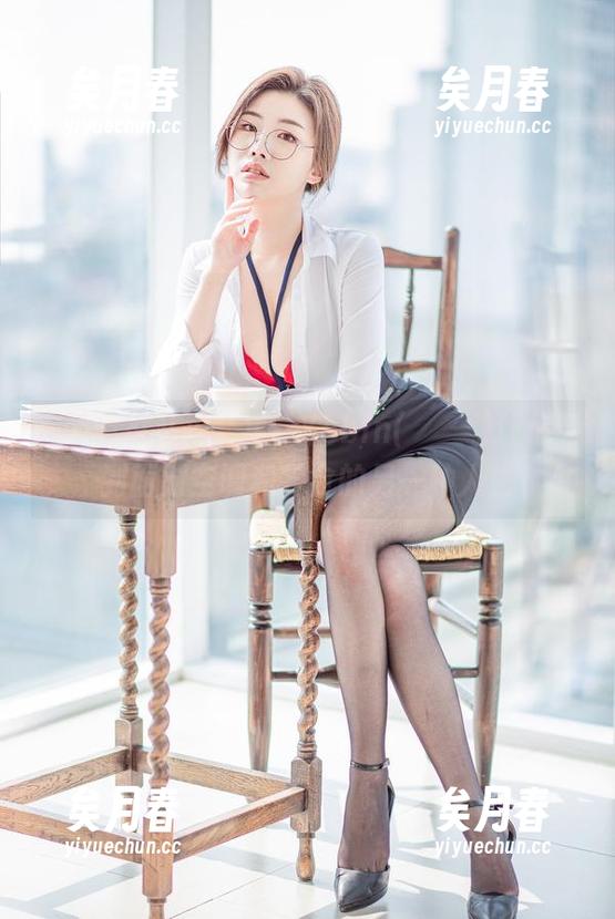 这个宅家私拍合集，Yebin(전예빈)让你看到面对空调和零食的另一种人生