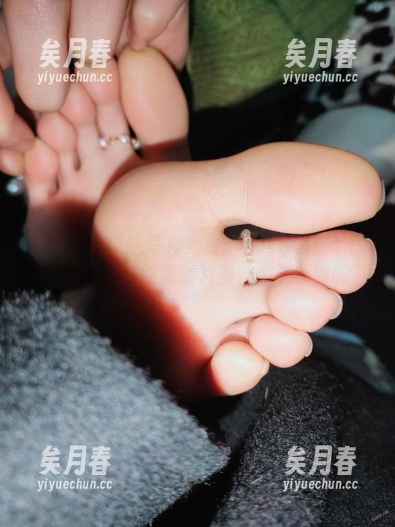 微密圈 - 壁纸写真大赏：YuYu超甜丫的所有秘密都在这张图片里，你能找到吗？