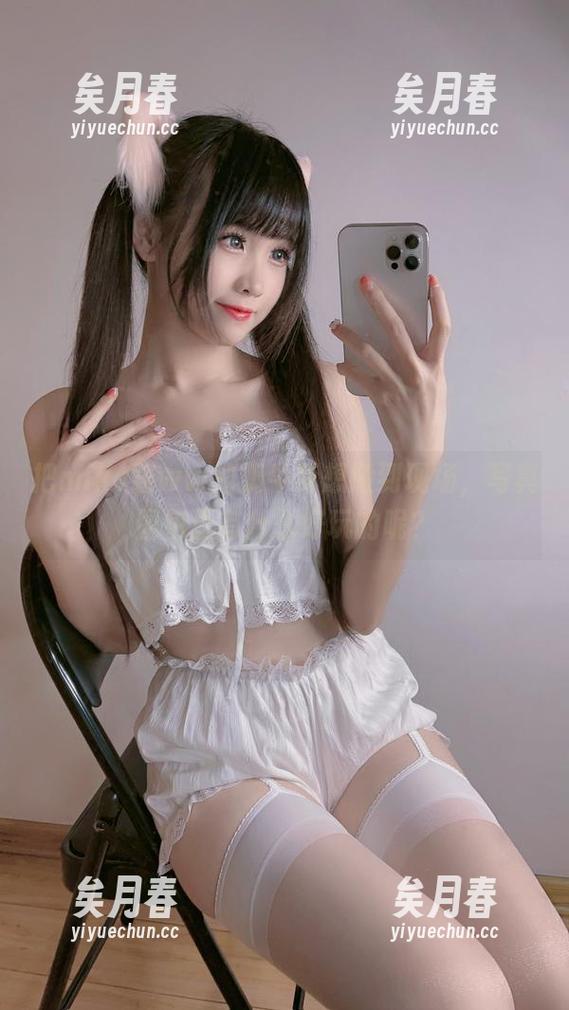把miko酱ww的奶牛梦想搬到现场，写真图包里有什么好玩的呢？