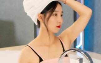 丽柜 – 英子的比基尼图片盛典：我想说，有种腰线像风筝飞起来的感觉，莫名期待。