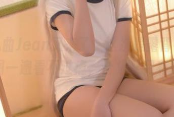 哦，九曲Jean又来了，这次是露背毛衣，原图一遍看不过瘾，合集又另有风味