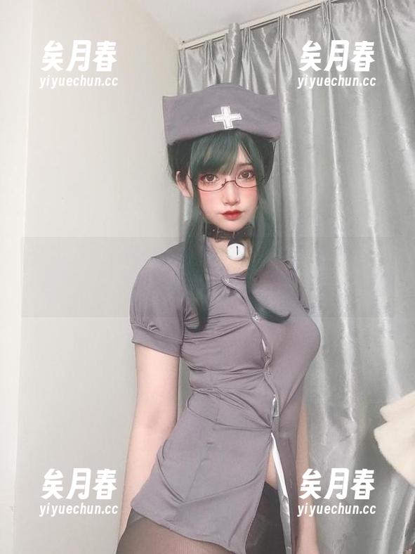 又来了，你十七鸽的圣诞写真，更新速度简直像过山车。