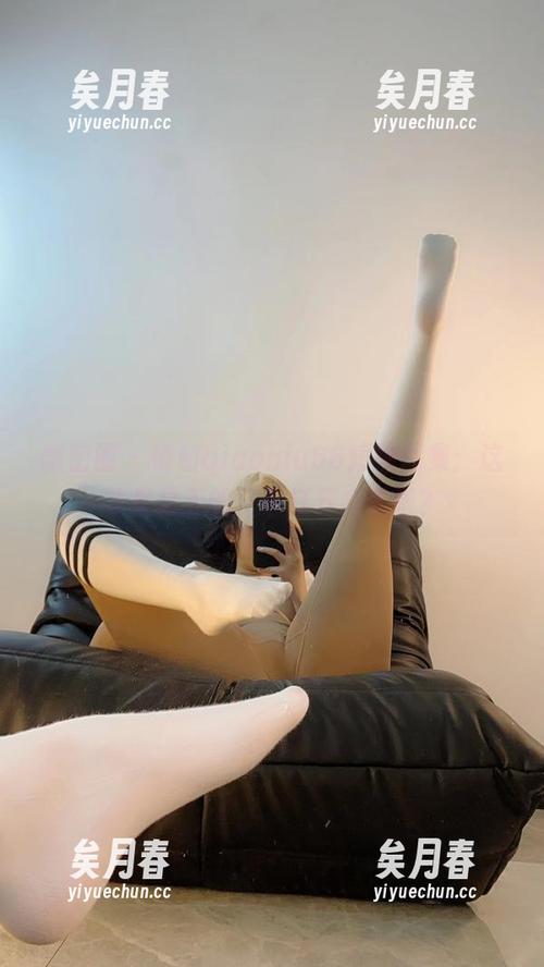 俏妞qiaoniu66 微密圈 - 俏妞qiaoniu66短裤图集:这才是夏天的正确打开方式吧?