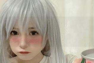 出了个新图包，倦倦喵的短裙又犯规了，这种吸引力不行啊。