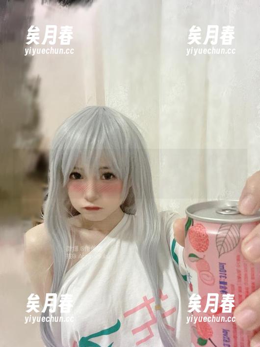 倦倦喵 出了个新图包,倦倦喵的短裙又犯规了,这种吸引力不行啊。