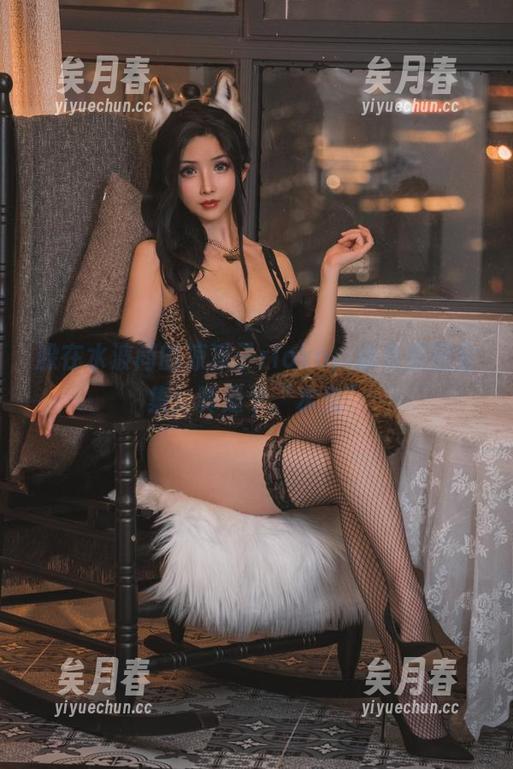 躲在水波间的凉凉子rioko，泳衣原图全集，真是个“水鬼”