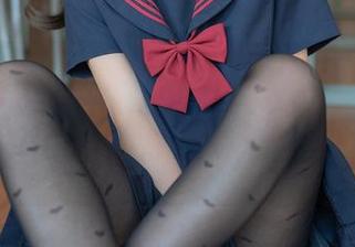 这一组喵糖映画的写真，短发的复古风好像又低调又张扬，资源放在这儿，真是个精彩制造机。
