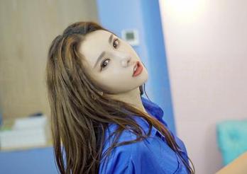 嗲囡囡 – 看施忆佳KITTY女王的在线合集，心里老想着，怎么能那么有自信？