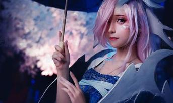 一份没法解释的奶狮不咬人私房，嫦娥如梦令原图，像是故意让你透过玻璃反思人生。
