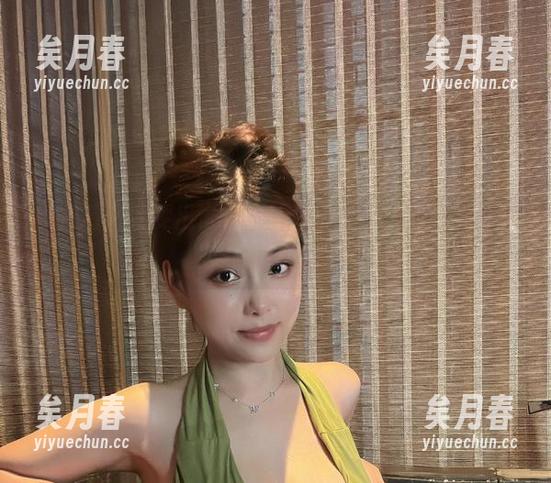 微密圈 - 奶雯出击，最新原图少女，那些想说的话都在脸上啊。