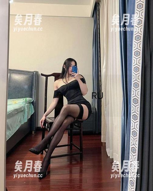 宝儿茹171 微密圈 - 宝儿茹171在镜头前的镂空,原图都快让我忘记了时间...壁纸得另找了,要不然怕成了沉迷者。
