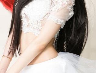 尤果网 – 清爽图集下载：松果儿的夏日，快来约一杯冰水，然后一起面对这个大热天！