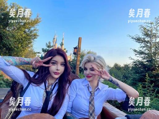 希希Gina 微密圈 - 双人?更像是‘希希Gina’和‘她的999个影分身’的图包精选!