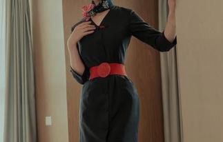 一件校服抵过千言万语，年年Nnian在线美图里的情绪没办法说透