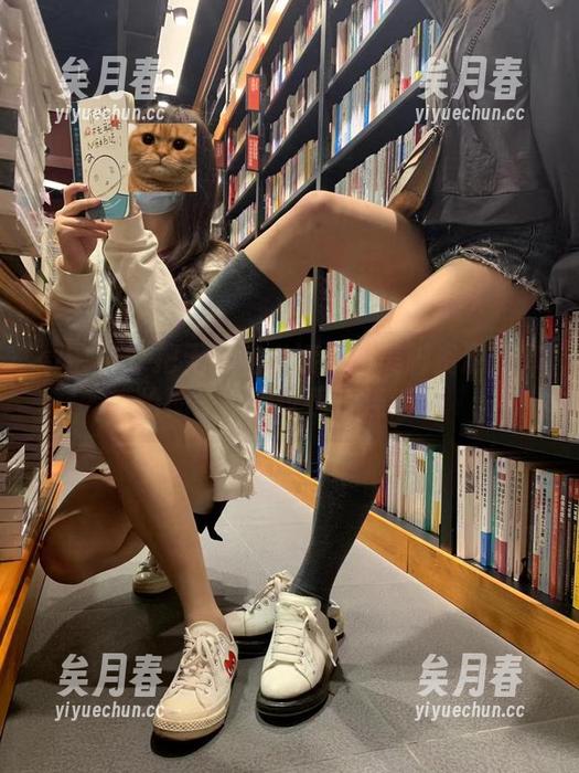 无敌哒小姨妈 微密圈 - 把无敌哒小姨妈的美脚资源分享给朋友,保证惊呼连连!
