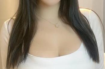 微密圈 – 是可馨耶的最新写真集：油亮得像个黑天鹅，你会想问她沾了多少油？