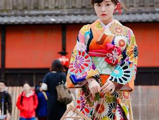 波萝社 – 免费状态锁住了！王语纯“8月第一刊”，下载才是真爱，不下载你会后悔的。