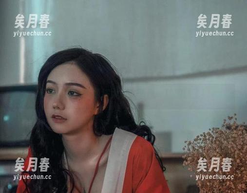 洛丽塔大哥 私拍黑衣的洛丽塔大哥,画风一秒跑路了!