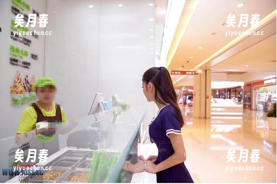 爱丝 - 欣杨的全套清纯写真，心思跑到哪里去了呢？