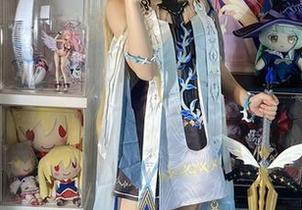 体操服在白栎Shirly身上，写真里透露着一种运动与优雅的调和。