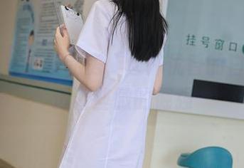 秀人网 - 掀开私房，仓井优香的白色作品透着些微的倔强