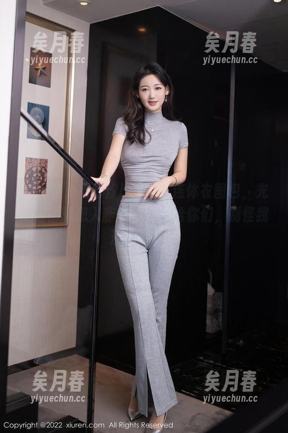 秀人网-周慕汐baby 秀人网 - 周慕汐baby的连体衣图包,光是看图就想入非非,分享给你们,别怪我没提醒哦。