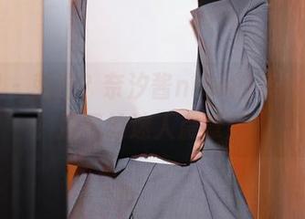 秀人网 – 就这？奈汐酱nice的美图，丝袜撰写的迷人篇章！