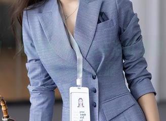 秀人网 – 娜露教你怎样在浴缸里拥有一整套写真资源