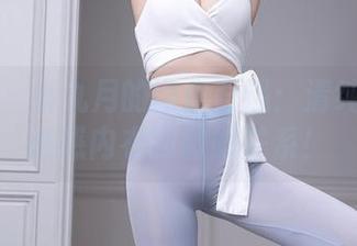 秀人网 – 小九月的网盘奇遇：清纯妹子和魅惑内衣的微妙关系！