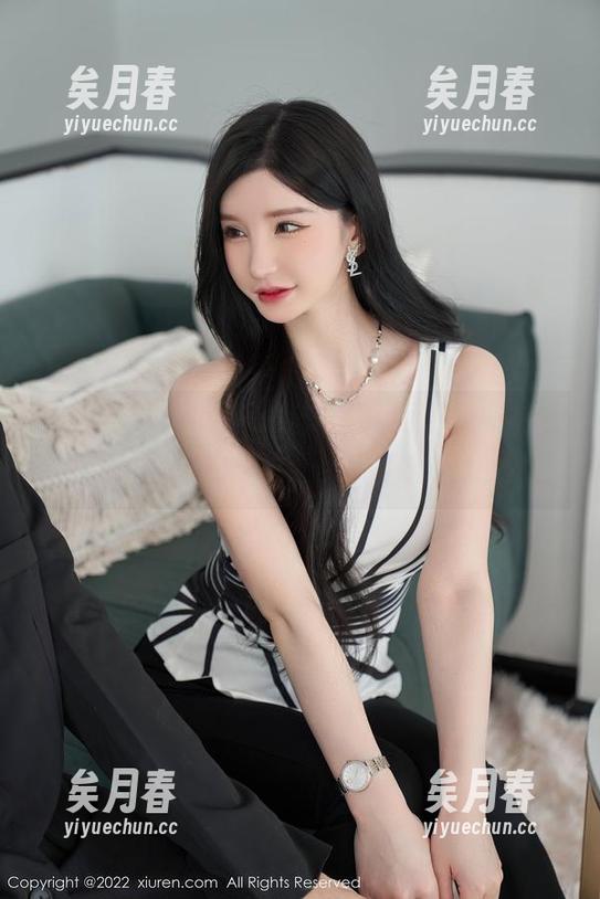 秀人网-恩一 秀人网 - 这不是一条蕾丝,而是恩一在线给你的欢乐之源,手机拿好!
